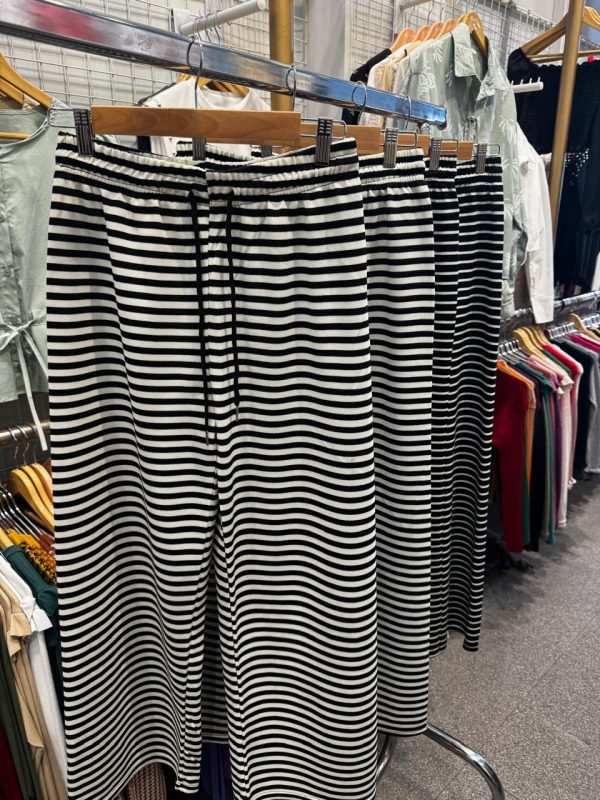 COD 02 PANTALON RAYADO IMPORTADO