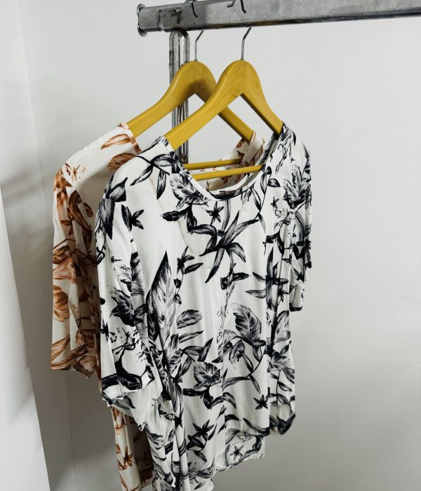 COD 32 BLUSA HOJAS 2