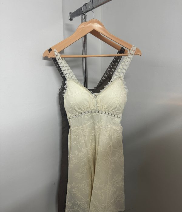 COD 104 VESTIDO IMPORTADO BRODERIE