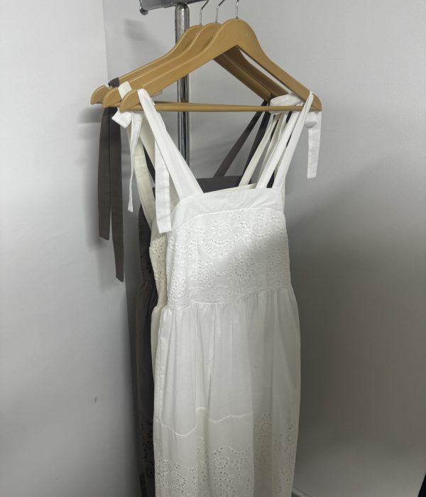 COD 97 VESTIDO IMPORTADO BRODERIE CON BRETEL