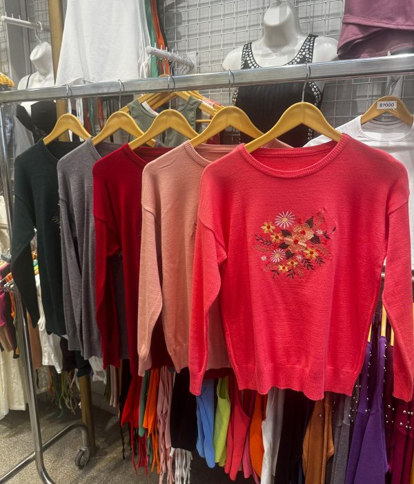 COD 118 SWEATER BREMER BORDADO MEDIO