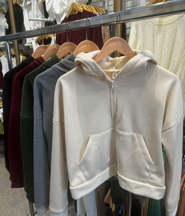 COD 130 CAMPERA CON CIERRE WAFLE CORTO